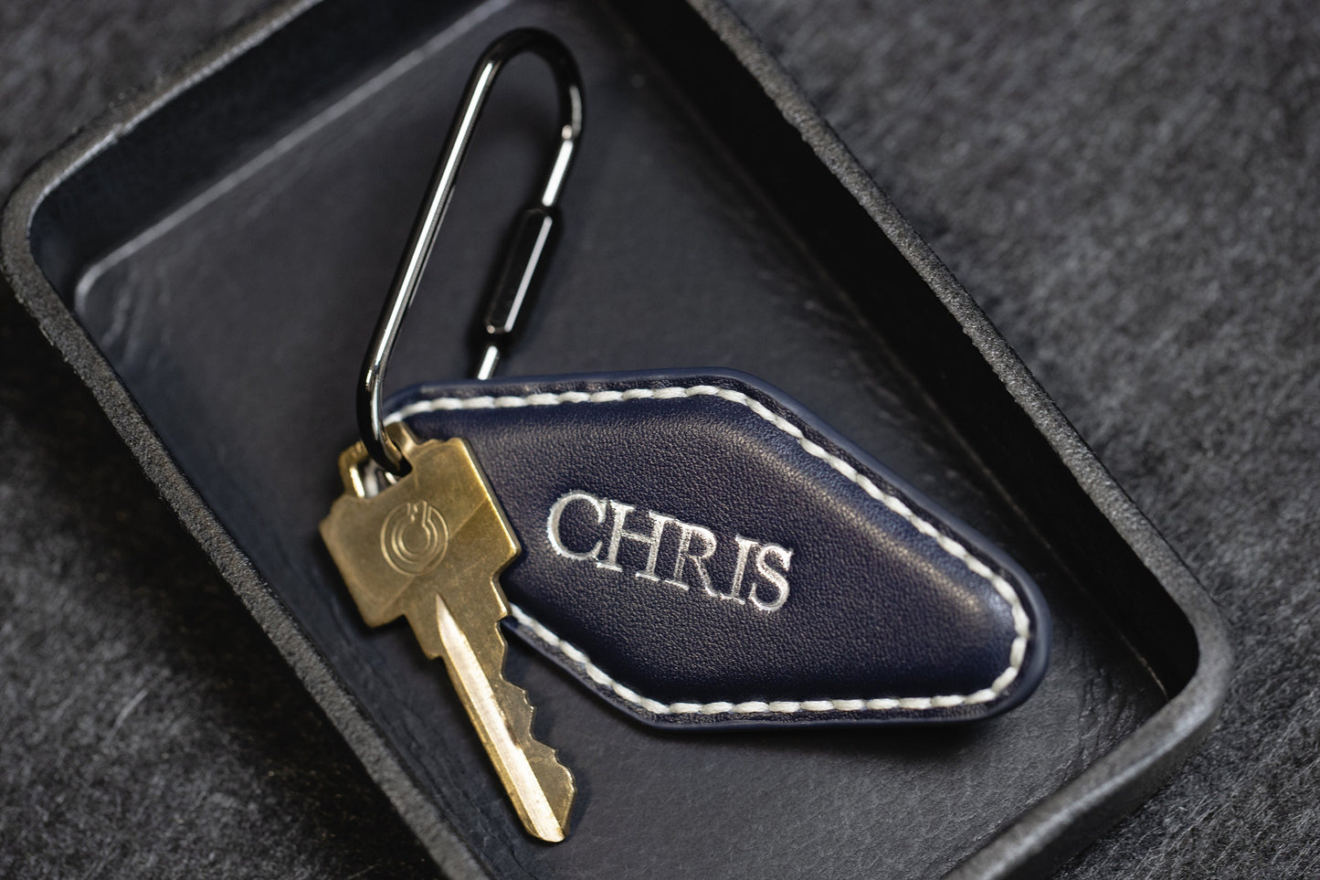 Embossed Diamond Leather Keychains (Name) - Personalized Leather Key Holder Organizer, Anniversary Birthday Travel Military Officer Gift