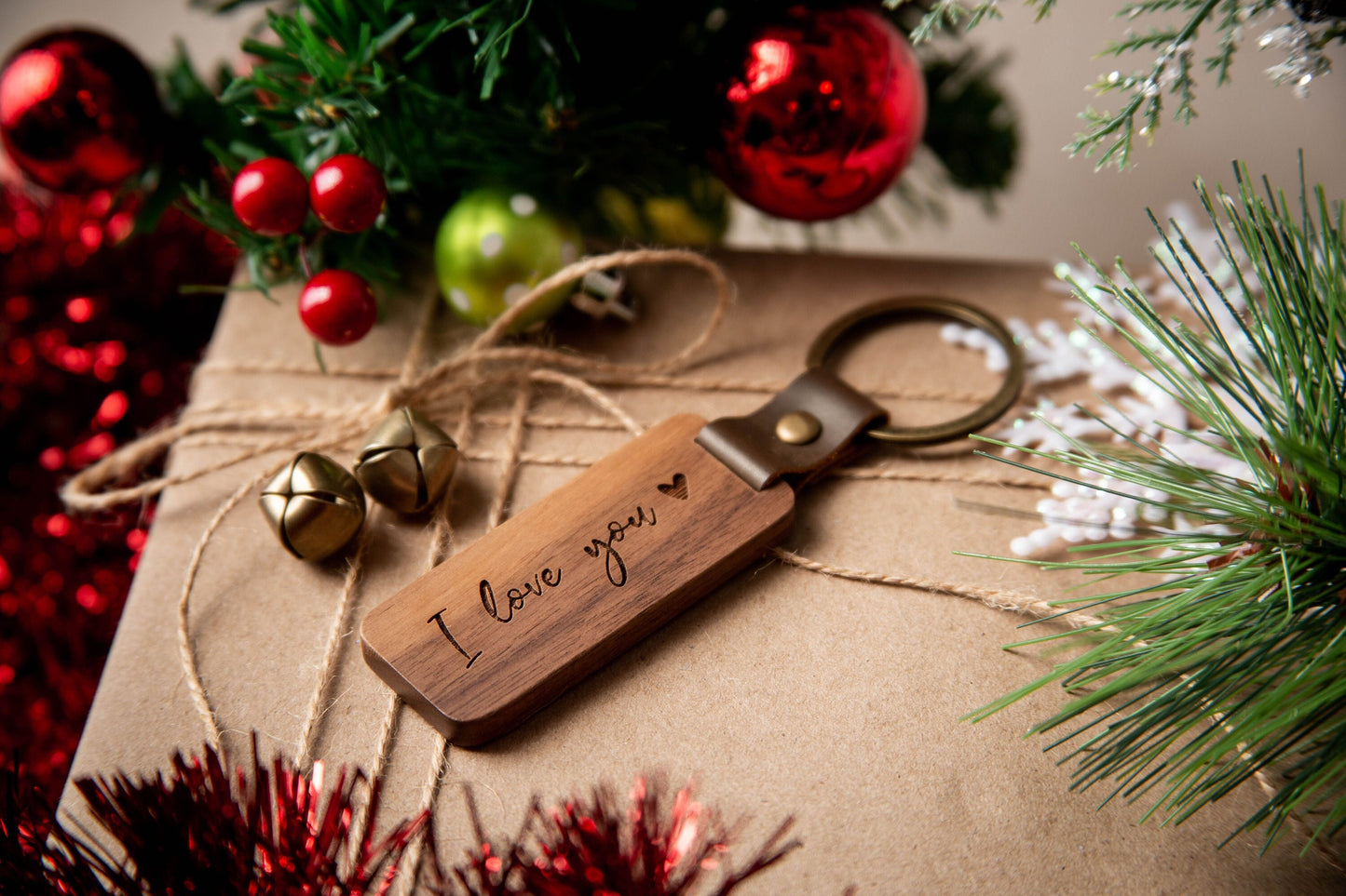 Wood Anniversary Key Chain - 5th Wooden Anniversary Gift for Husband Wife Couple Honeymoon Wedding Small Gift for Mom Boyfriend Girlfriend
