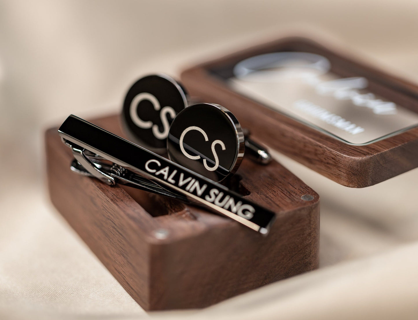 Metal Cufflinks, Tie Clip & Rec Gift Box w Glass Lid - Wedding Day Cuff links Gift for Groom Fiancé Husband Dad, Groomsman Best Man Favors