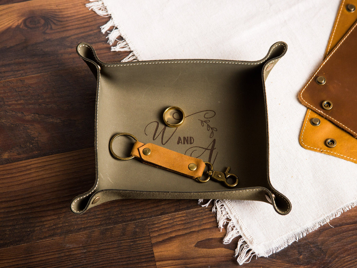 Engraved Leather Valet Tray - Personalized Catchall Ring Key Tray, Office Desk or Entryway Decor, Anniversary Gift for Husband Wife Dad Mom