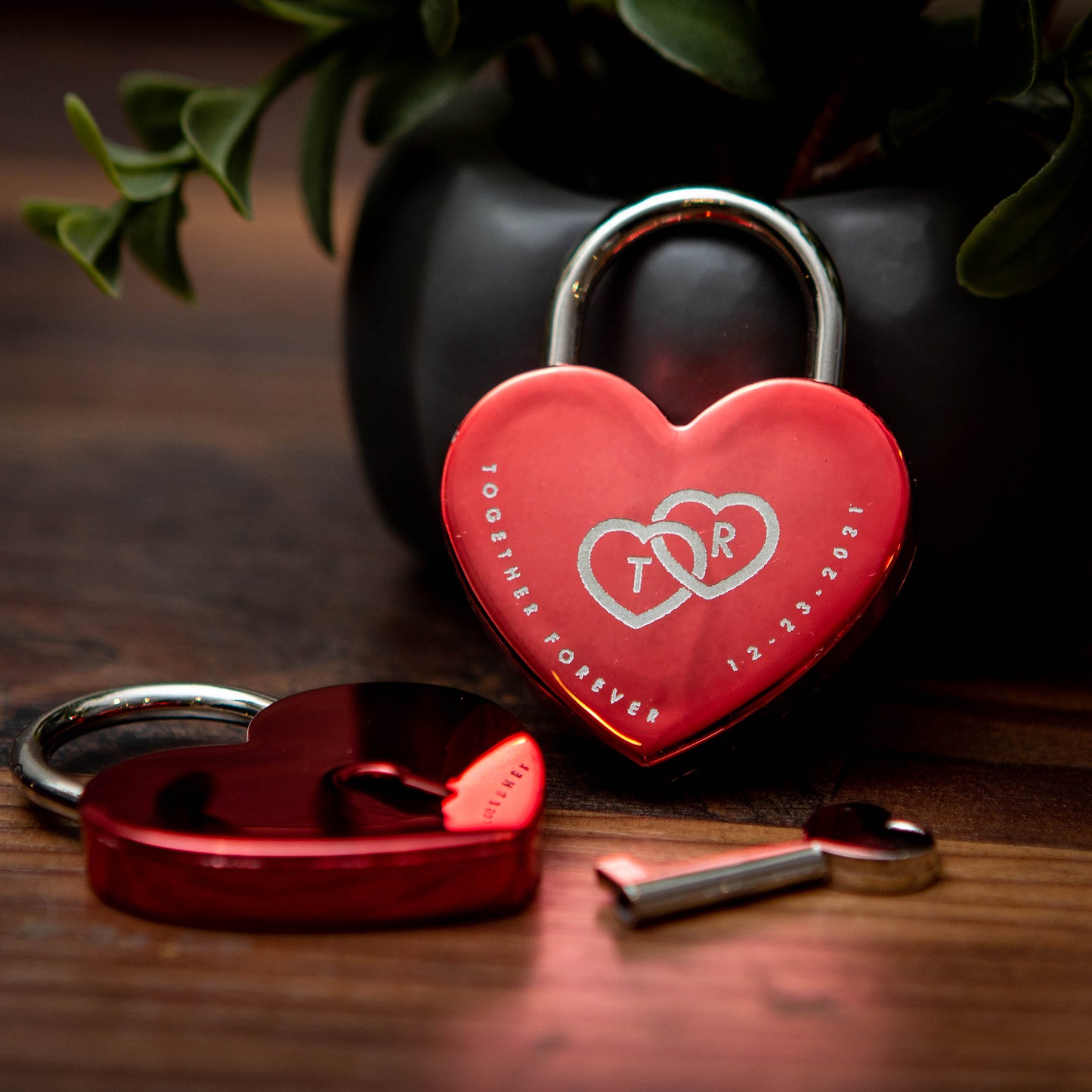 Engraved Heart Love Lock with Key - Travel bridge love locks for Honeymoon, Wedding Anniversary, Gift for Wife, Paris Love Lock Bridge