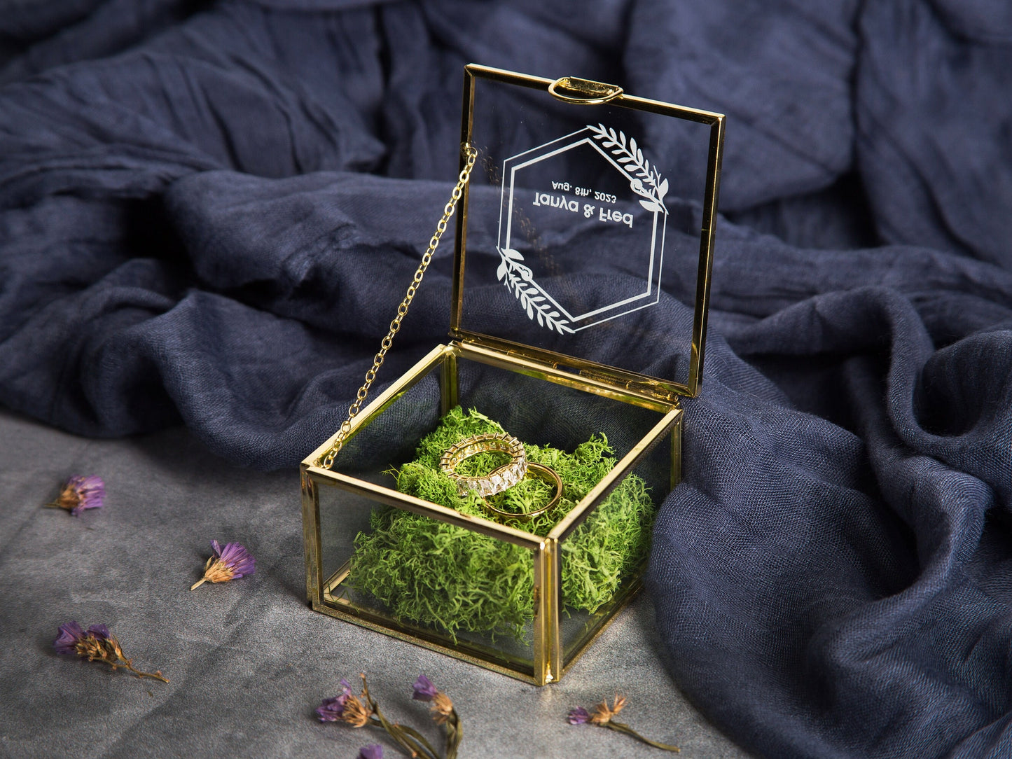 Square Gold Glass Ring Bearer Box with Moss - Personalized Ring Box for Wedding Ceremony, Modern Ring Holder for Engagements, Rustic Wedding