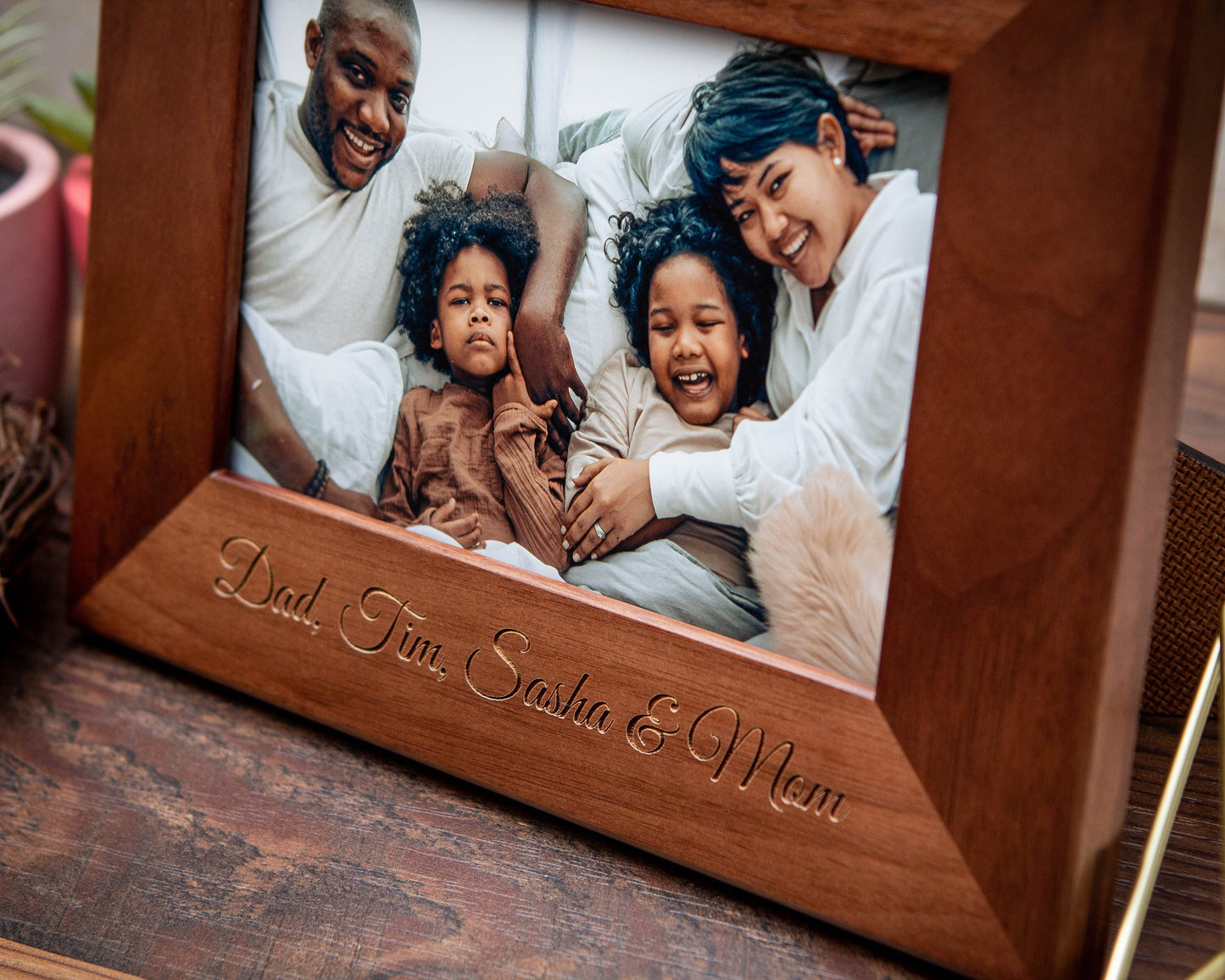 Engraved Wood Frame - 4x6 5x7 Customize Your Own Photo Frame Gift for Family Dad Mom Parents Children, Picture Frames with Grandkids Names