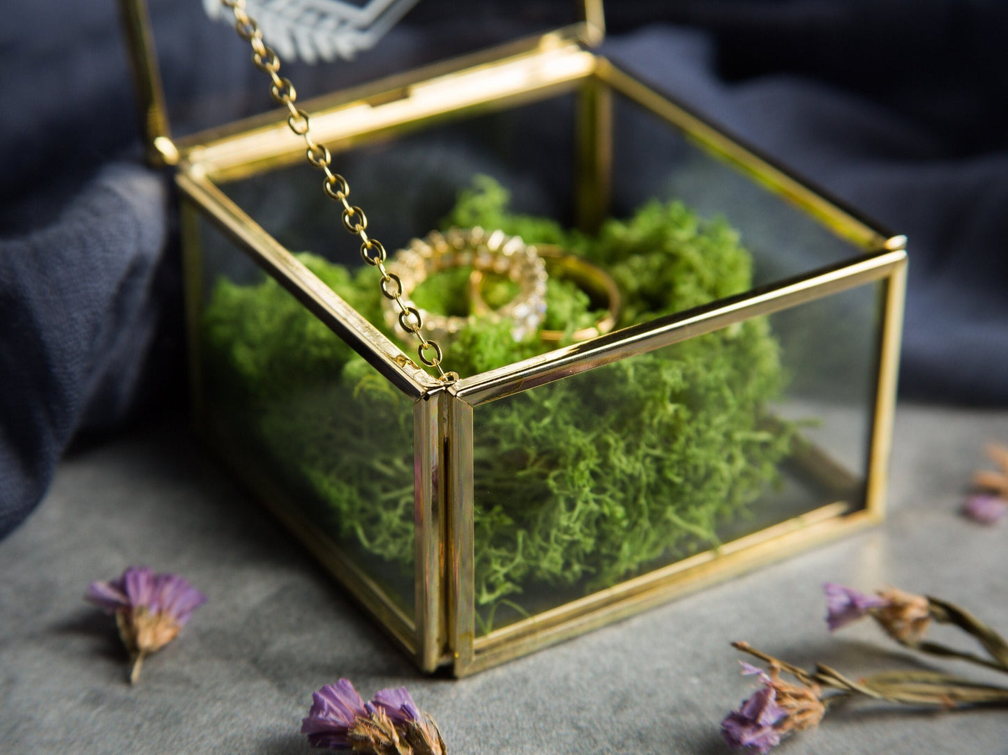 Square Gold Glass Ring Box with Moss - Personalized Ring Box for Wedding Ceremony, Modern Ring Holder for Engagements, Rustic Wedding Gift