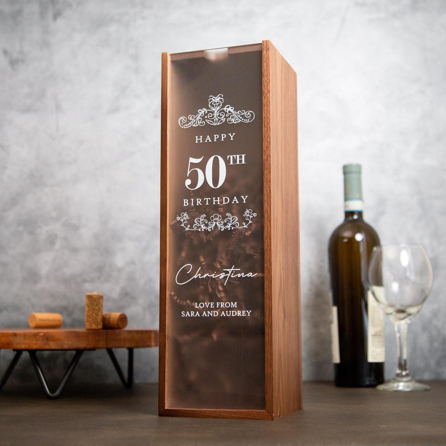 Acrylic Lid Wine Box - Custom Wooden Wine & Champagne Gift Box for Wine Lovers, Perfect Gift for Mom, Dad, Best Friend, Colleague, and Boss