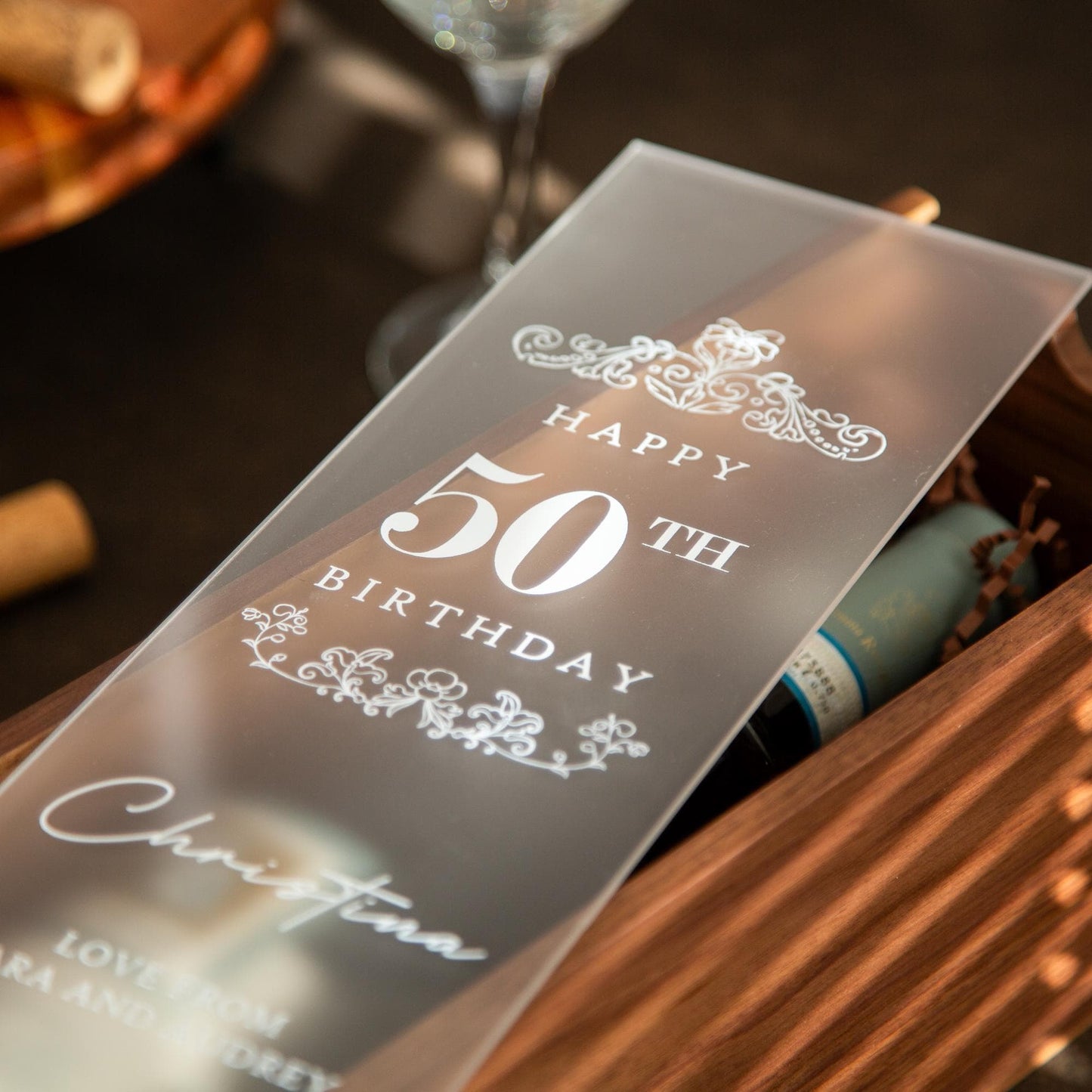 Acrylic Lid Wine Box - Custom Wooden Wine & Champagne Gift Box for Wine Lovers, Perfect Gift for Mom, Dad, Best Friend, Colleague, and Boss