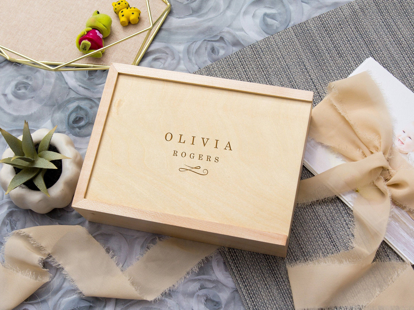 4x6" Photo Memory Box in Maple Wood - Photography Session Picture Box, Print Storage, Custom Gift Box for Christening Birthday New Parents