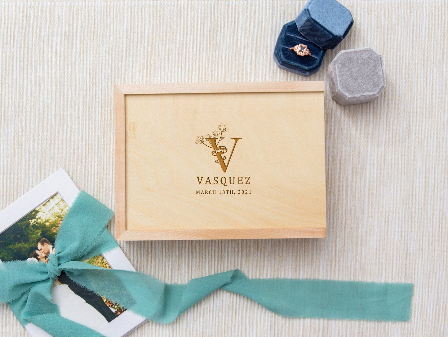 4x6" Photo Memory Box in Maple Wood - Photography Session Picture Box, Print Storage, Custom Gift Box for Christening Birthday New Parents
