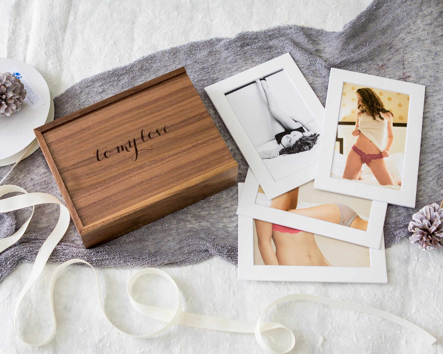 Wood Boudoir Box with 10 Photo Mats for 4x6 Prints - Wedding Day Gift for Groom, Unique Anniversary Gift, Photo Storage, Gift for Husband