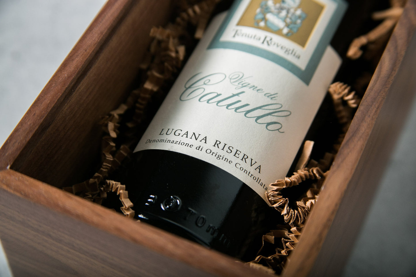 Acrylic Lid Wine Box (Design 1) - Stylish Custom Walnut Wood Champagne Box Engagement Wedding Anniversary Birthday Gift for Bride & Groom