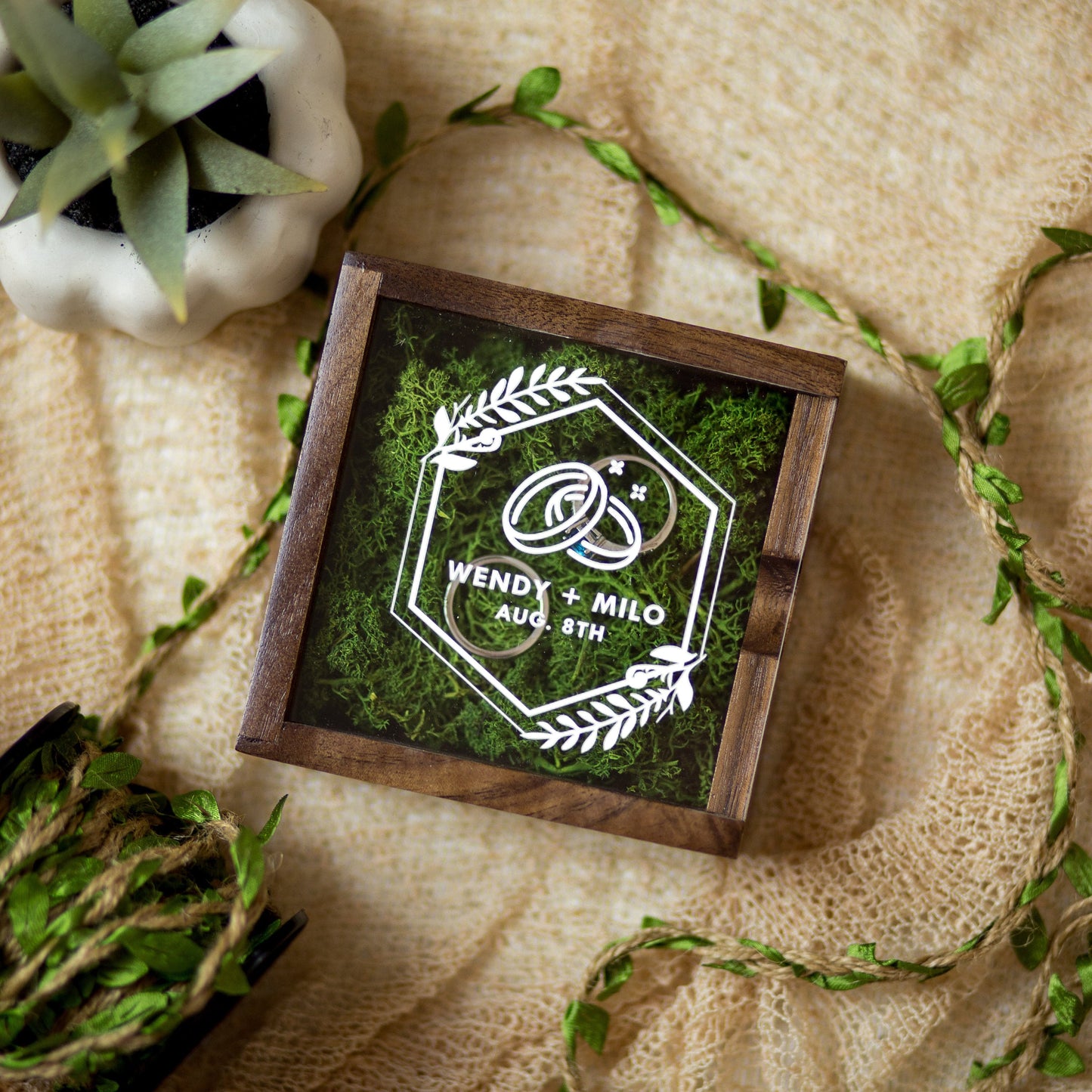 Square Ring Bearer Box with Clear Lid and Moss - Rustic Wedding Ceremony Ring Pillow Alternative | Ring Display Decor | Photography Prop