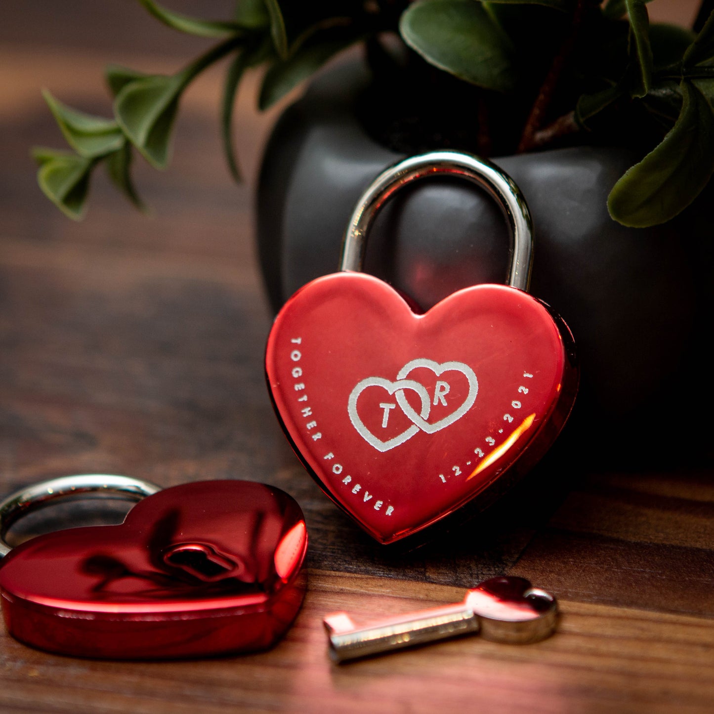 Engraved Heart Love Lock with Key - Bridge love locks, Destination Wedding Engagement Anniversary Gift Honeymoon Couple Gift, Girls Trip