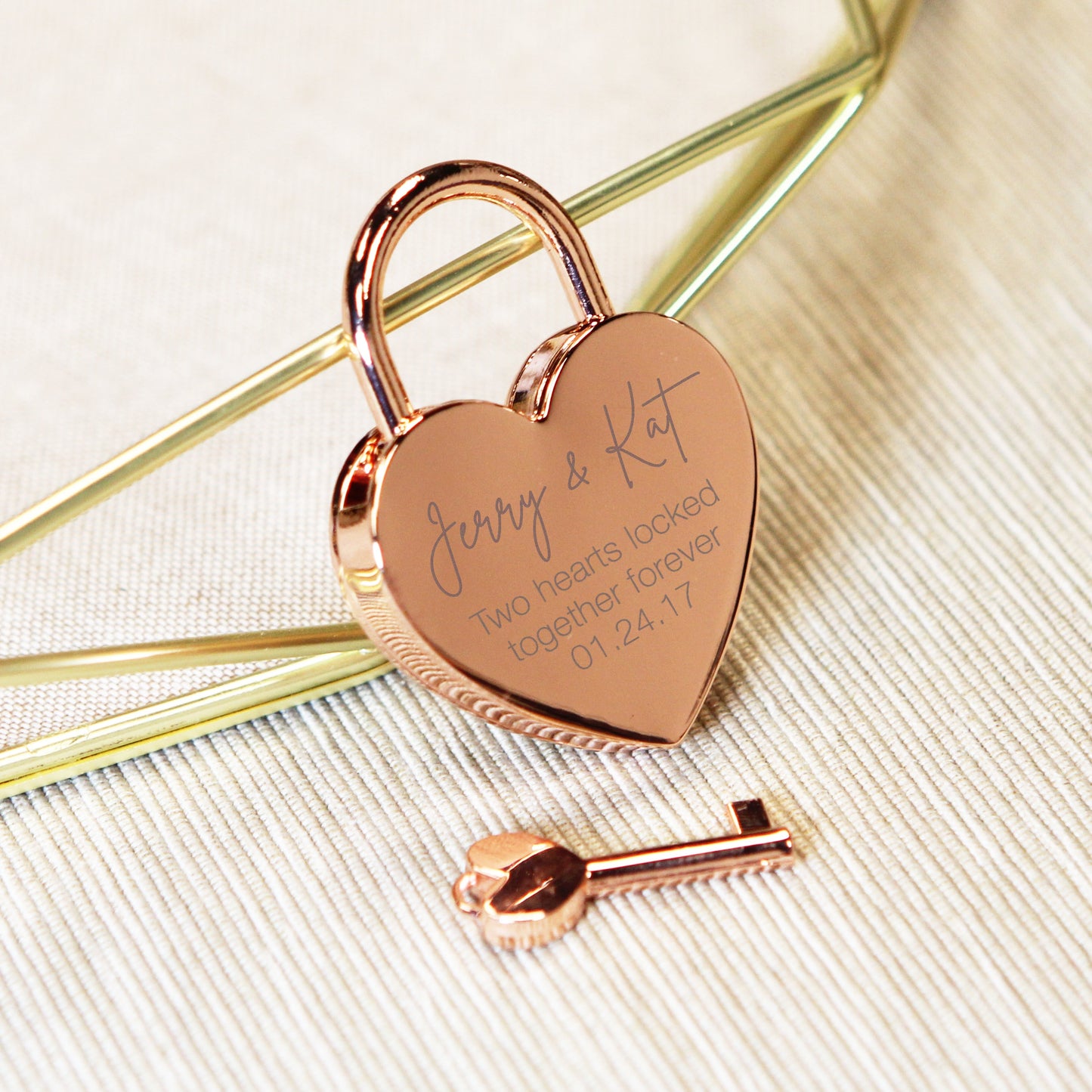 Engraved Heart Love Lock with Key - Travel Bridge Love Lock, Wedding Engagement Anniversary, Couple Honeymoon Padlock Travel Gift for Family