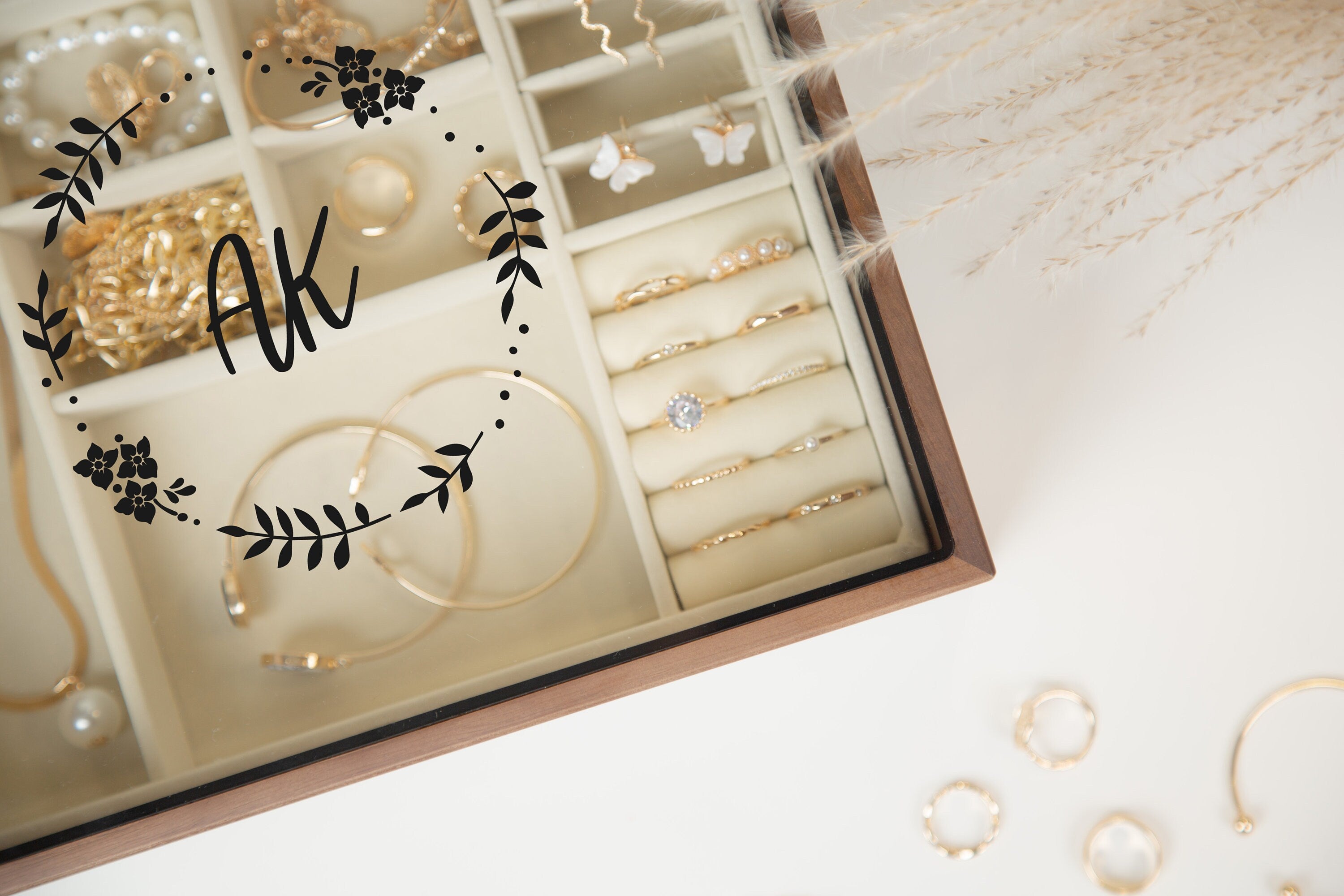 Large Women's Jewelry Box (Design 2)