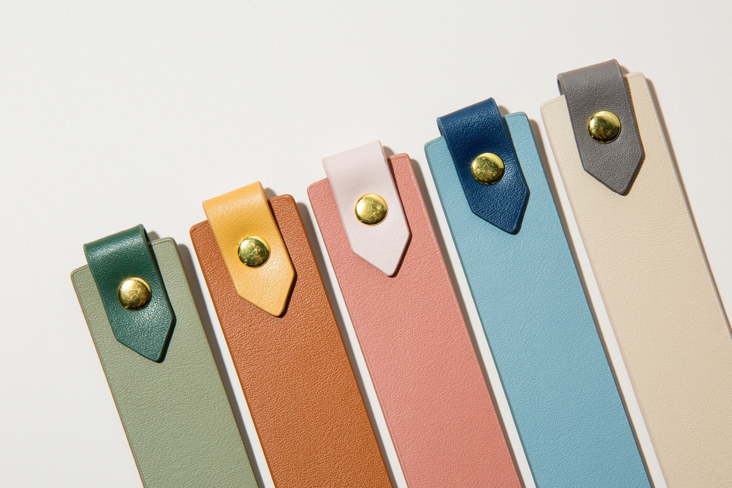 Personalized Leather Bookmark w/ Loop (Design 3)