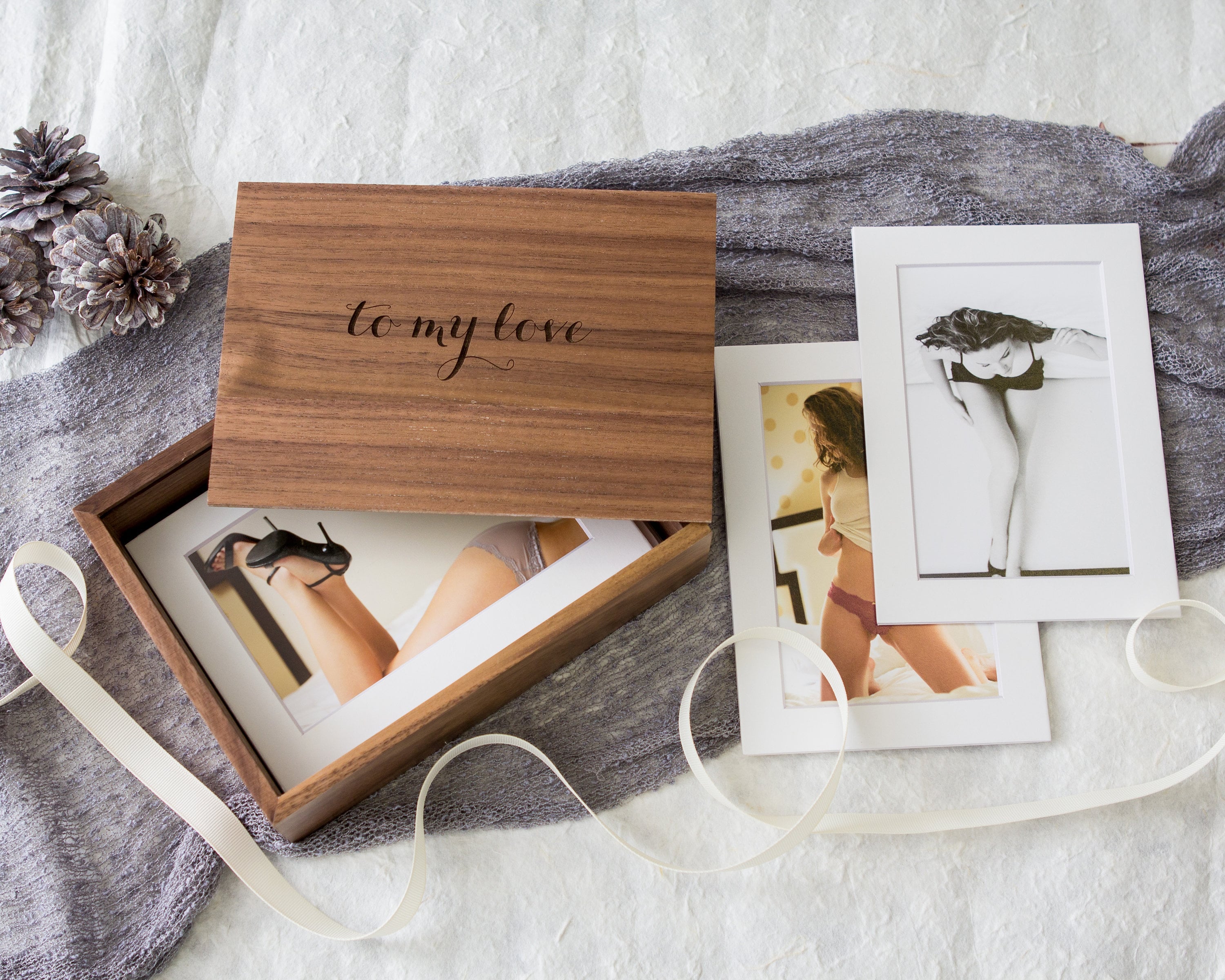 Custom Engraved Photo Box with 4x6 Photo Mats – Couples Boudoir Gift