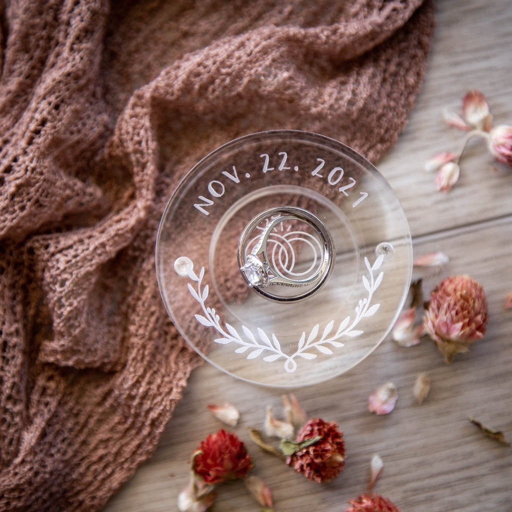 Clear Round Ring Box