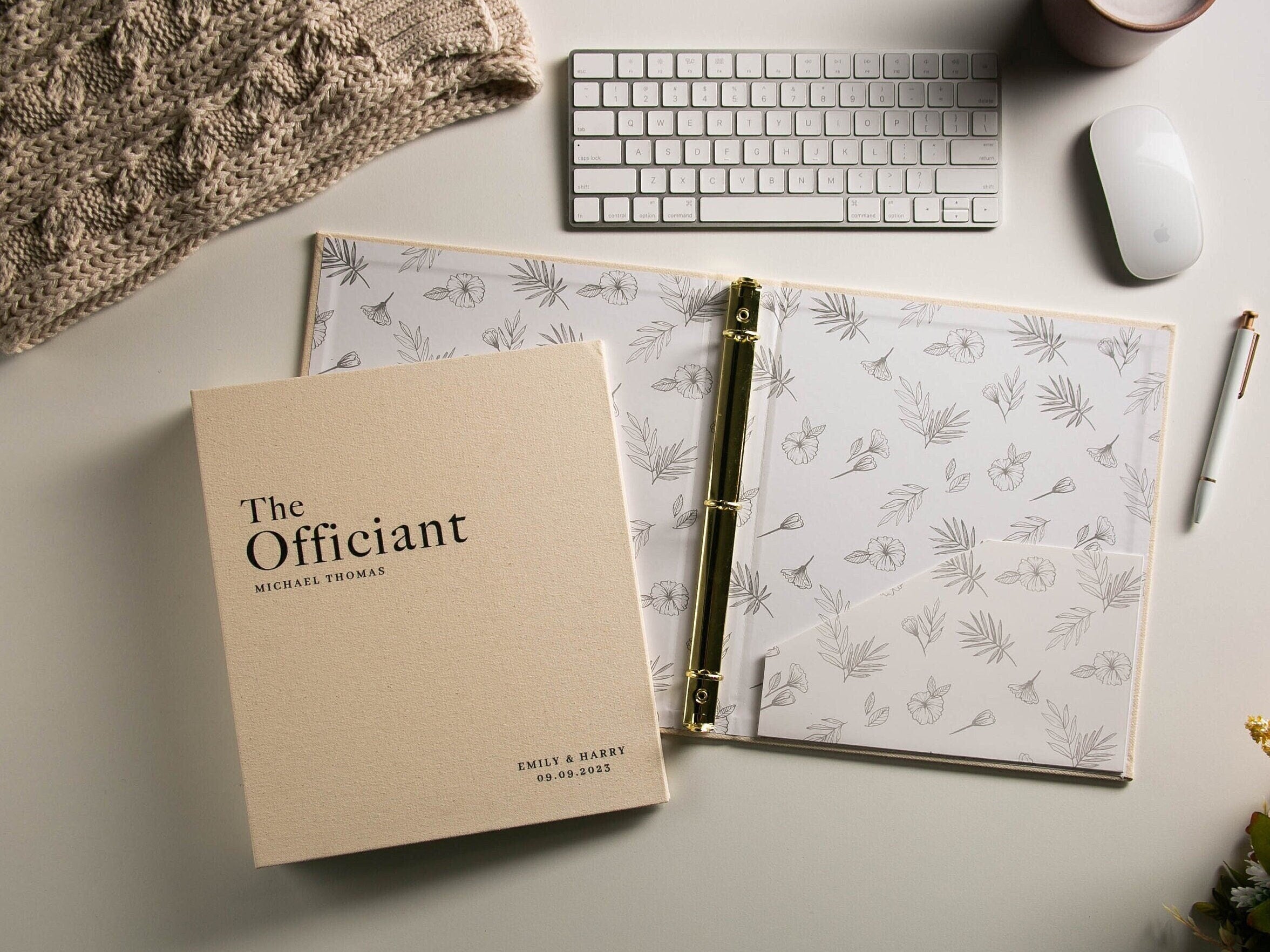 Officiant 3 Ring Linen Binder
