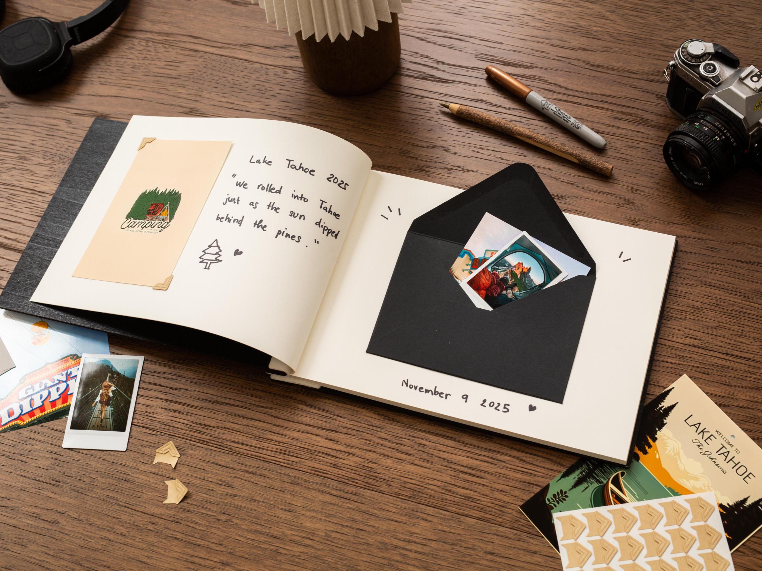 Wooden Luxe Christmas Photo Book (D9)