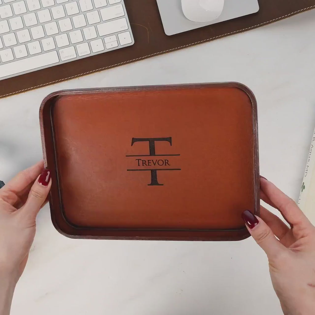 Vegetable Tanned Hard Leather Valet (Design 1)