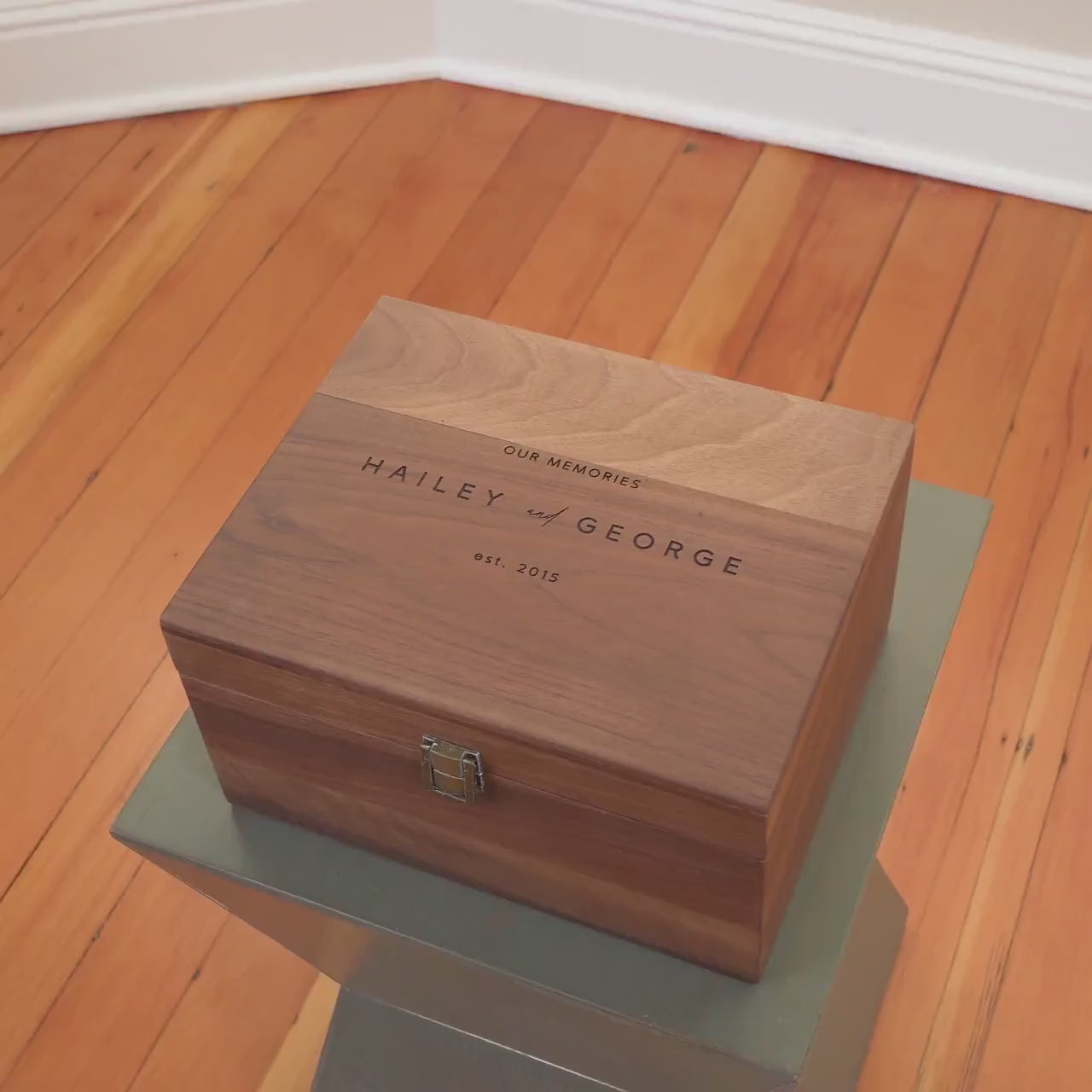 Wood Storage Box w/ Hinge Lid (D10)